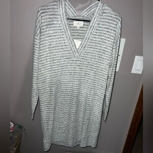 Lou & Grey V-Neck Sweater dress- Gray Stripes